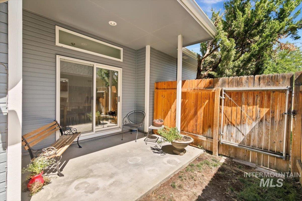 5141 N Samson Ave, Boise, Idaho 83704-1996, 4 Bedrooms, 2 Bathrooms, Residential For Sale, Price $535,900,MLS 98972345