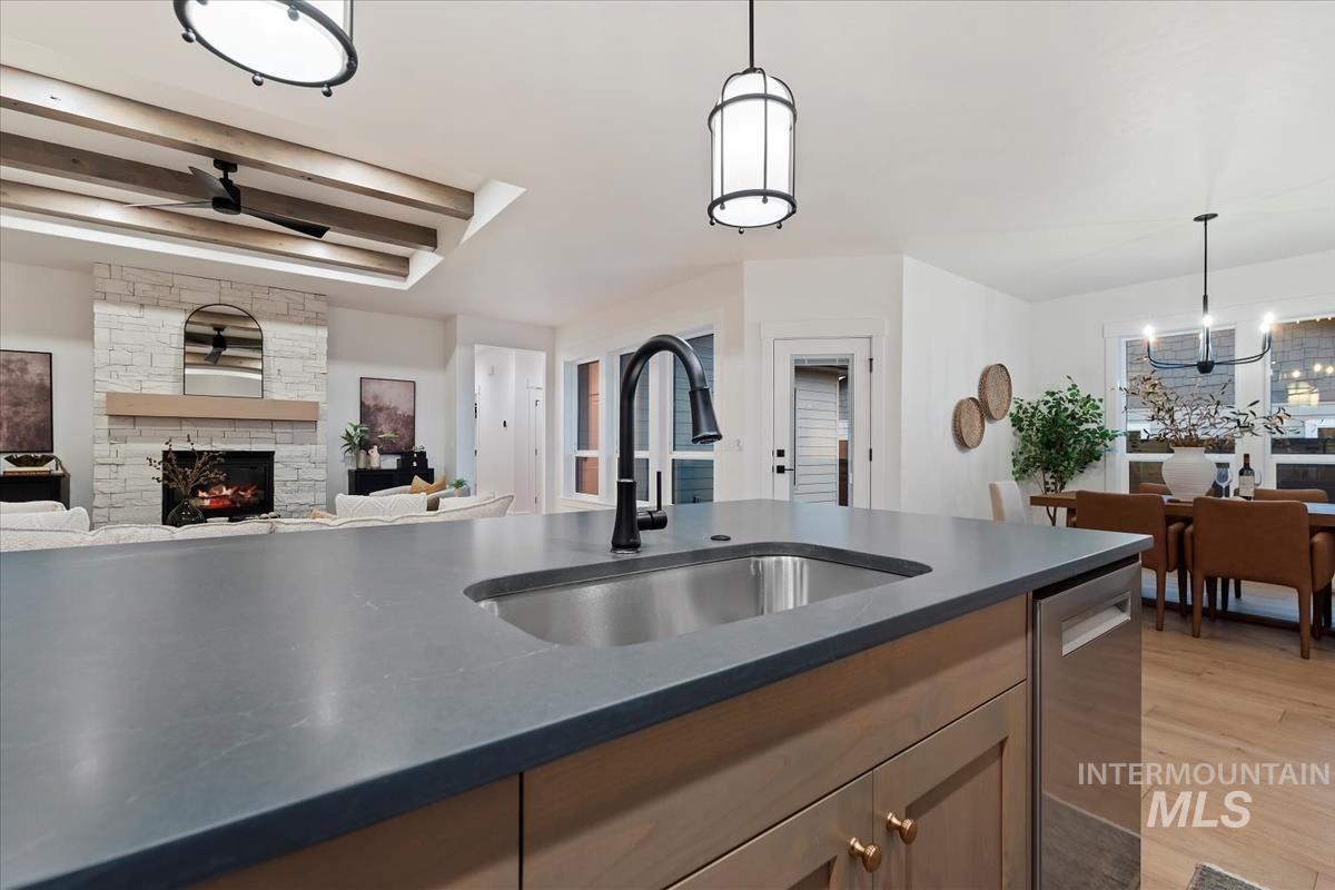 5905 W Domford Ln, Eagle, Idaho 83616, 4 Bedrooms, 3 Bathrooms, Residential For Sale, Price $659,880,MLS 98972346