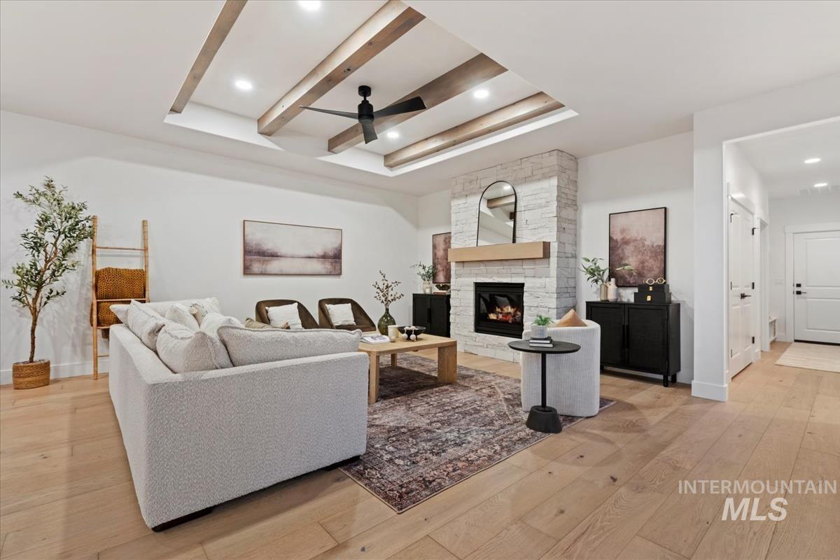 5905 W Domford Ln, Eagle, Idaho 83616, 4 Bedrooms, 3 Bathrooms, Residential For Sale, Price $659,880,MLS 98972346