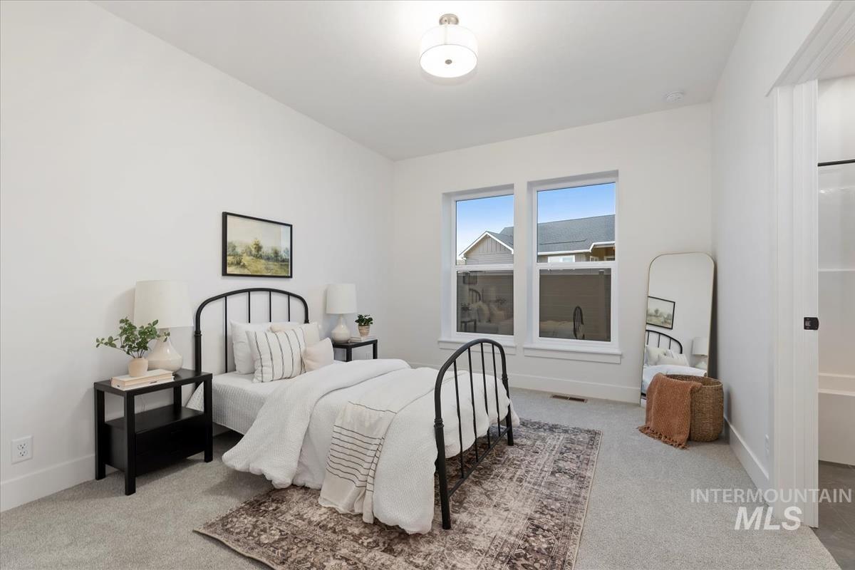 5905 W Domford Ln, Eagle, Idaho 83616, 4 Bedrooms, 3 Bathrooms, Residential For Sale, Price $659,880,MLS 98972346