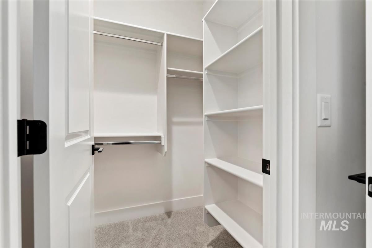 5905 W Domford Ln, Eagle, Idaho 83616, 4 Bedrooms, 3 Bathrooms, Residential For Sale, Price $659,880,MLS 98972346