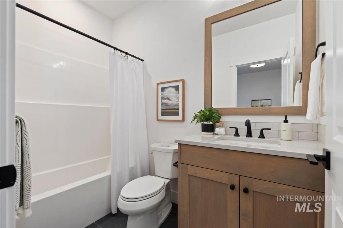 5905 W Domford Ln, Eagle, Idaho 83616, 4 Bedrooms, 3 Bathrooms, Residential For Sale, Price $659,880,MLS 98972346