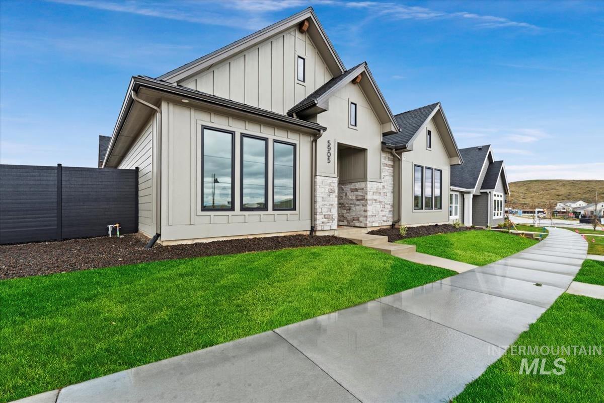 5905 W Domford Ln, Eagle, Idaho 83616, 4 Bedrooms, 3 Bathrooms, Residential For Sale, Price $659,880,MLS 98972346
