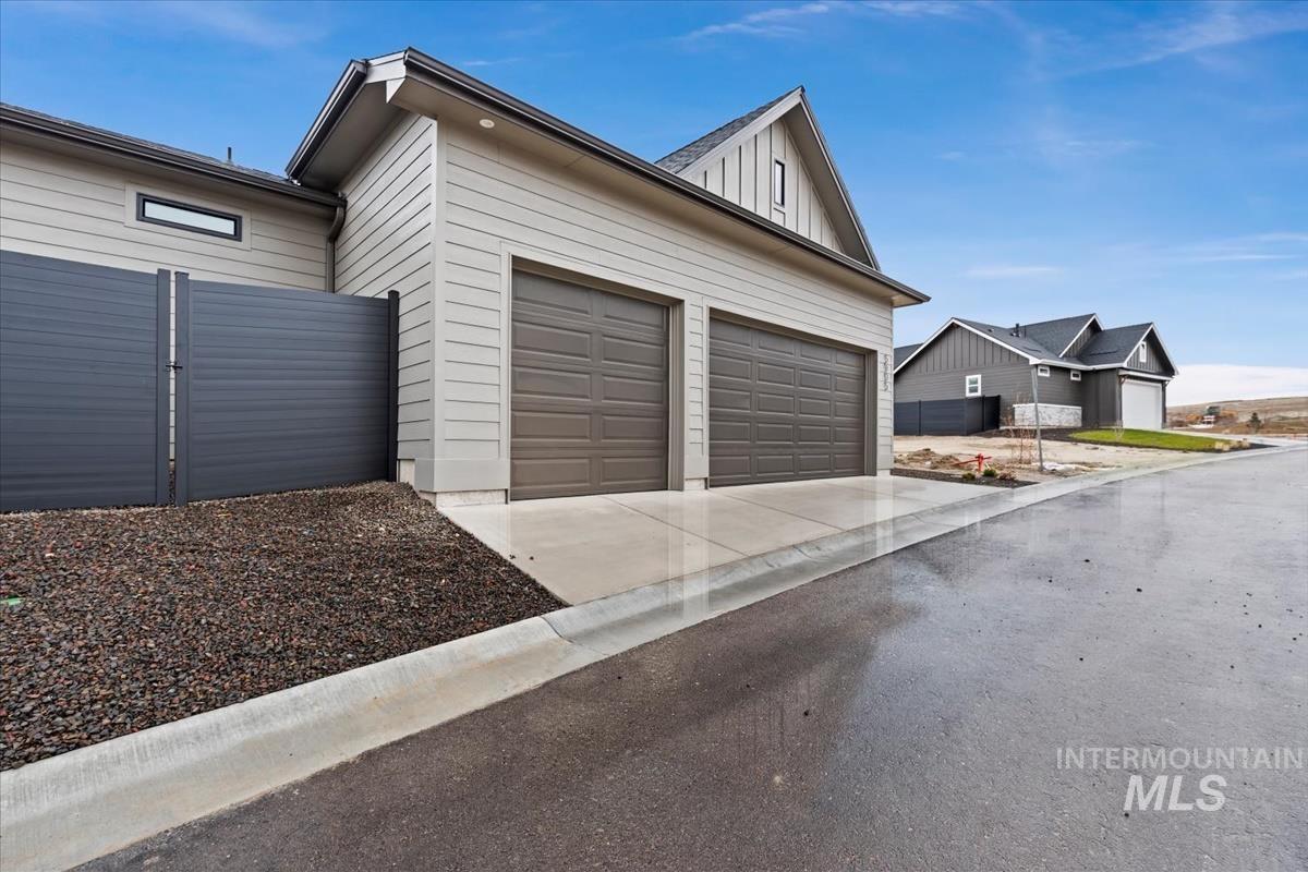 5905 W Domford Ln, Eagle, Idaho 83616, 4 Bedrooms, 3 Bathrooms, Residential For Sale, Price $659,880,MLS 98972346