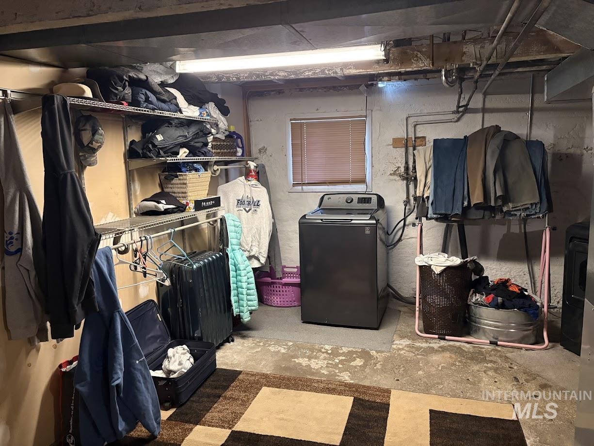 318 6th Ave, Lewiston, Idaho 83501, 4 Bedrooms, 1 Bathroom, Residential For Sale, Price $275,000,MLS 98972347