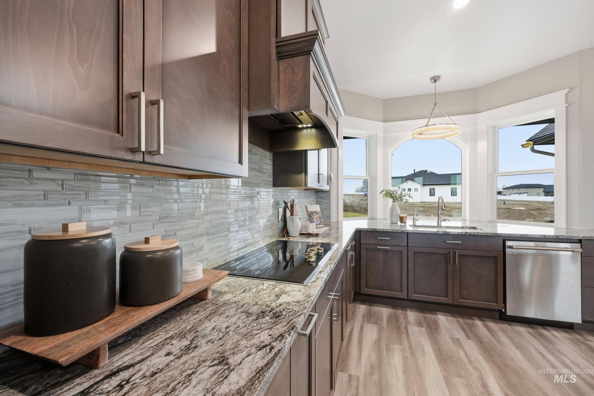 9264 Basin Kid Ct, Middleton, Idaho 83644, 4 Bedrooms, 3.5 Bathrooms, Residential For Sale, Price $1,199,995,MLS 98972349