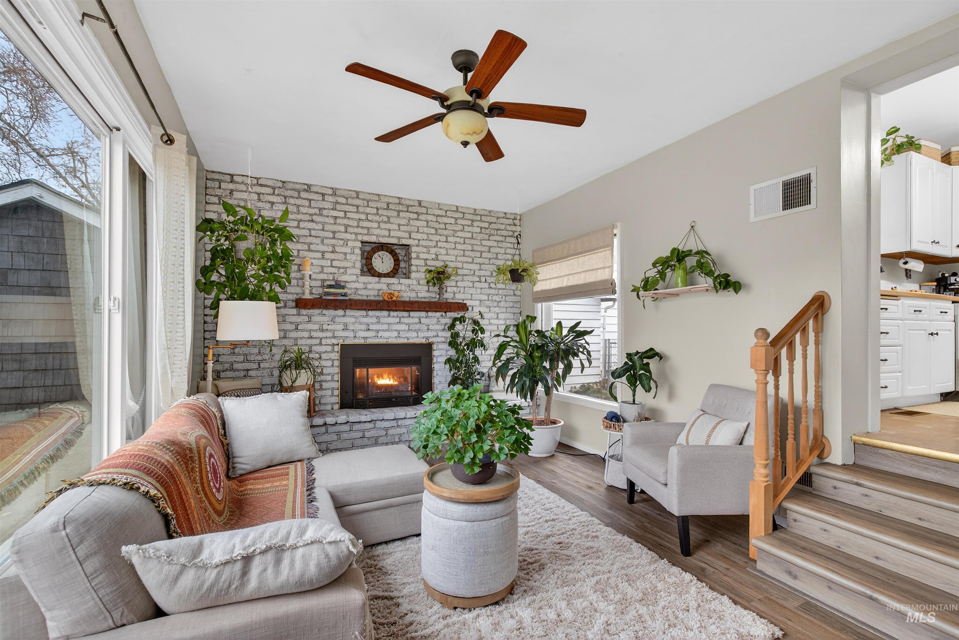 1021 11th Ave, Lewiston, Idaho 83501, 3 Bedrooms, 2 Bathrooms, Residential For Sale, Price $369,900,MLS 98972350