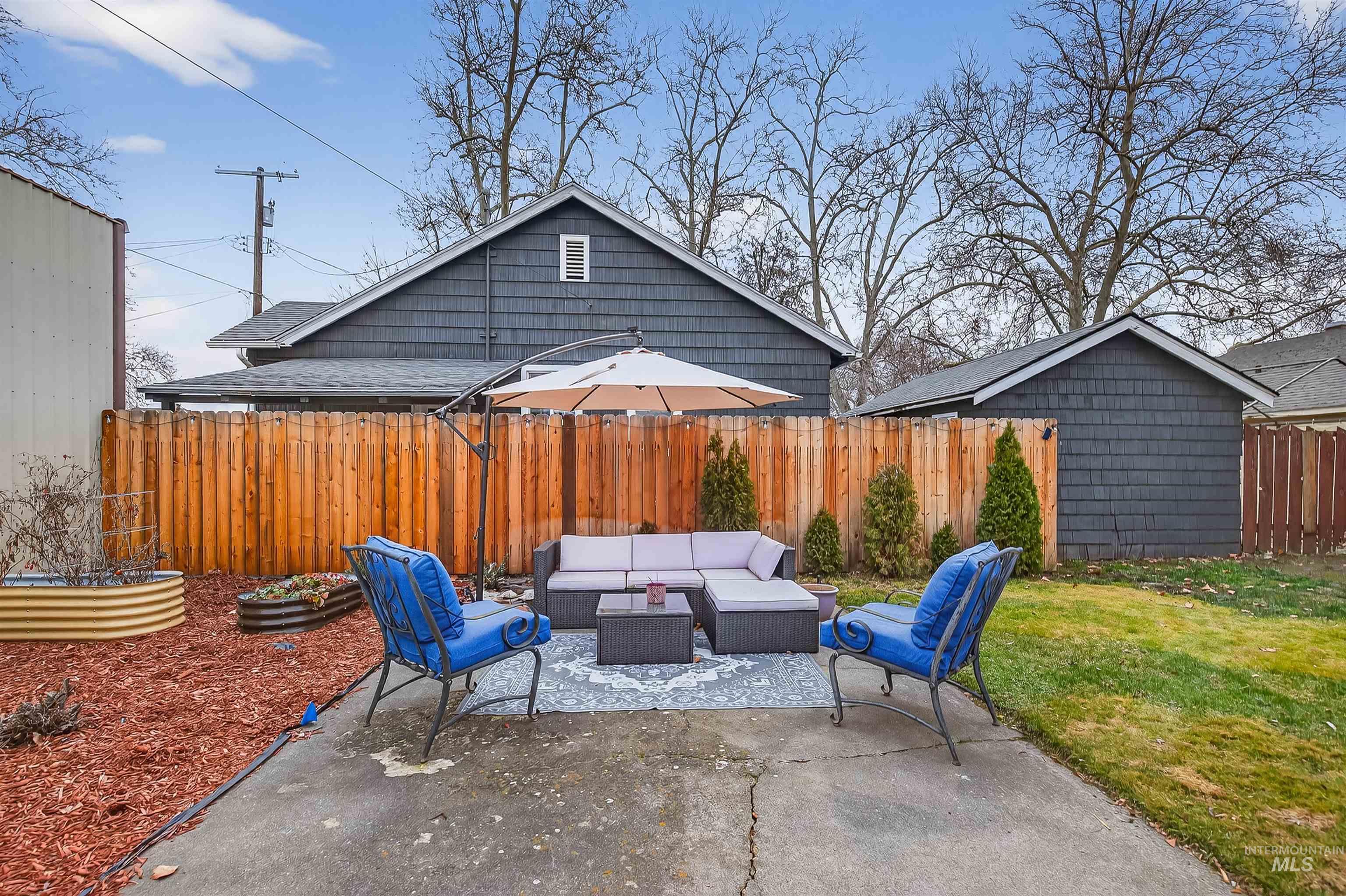 1021 11th Ave, Lewiston, Idaho 83501, 3 Bedrooms, 2 Bathrooms, Residential For Sale, Price $369,900,MLS 98972350