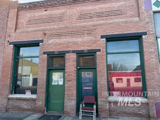 323 Main, Filer, Idaho 83328, 4 Rooms, Business/Commercial For Sale, Price $150,000,MLS 98972355