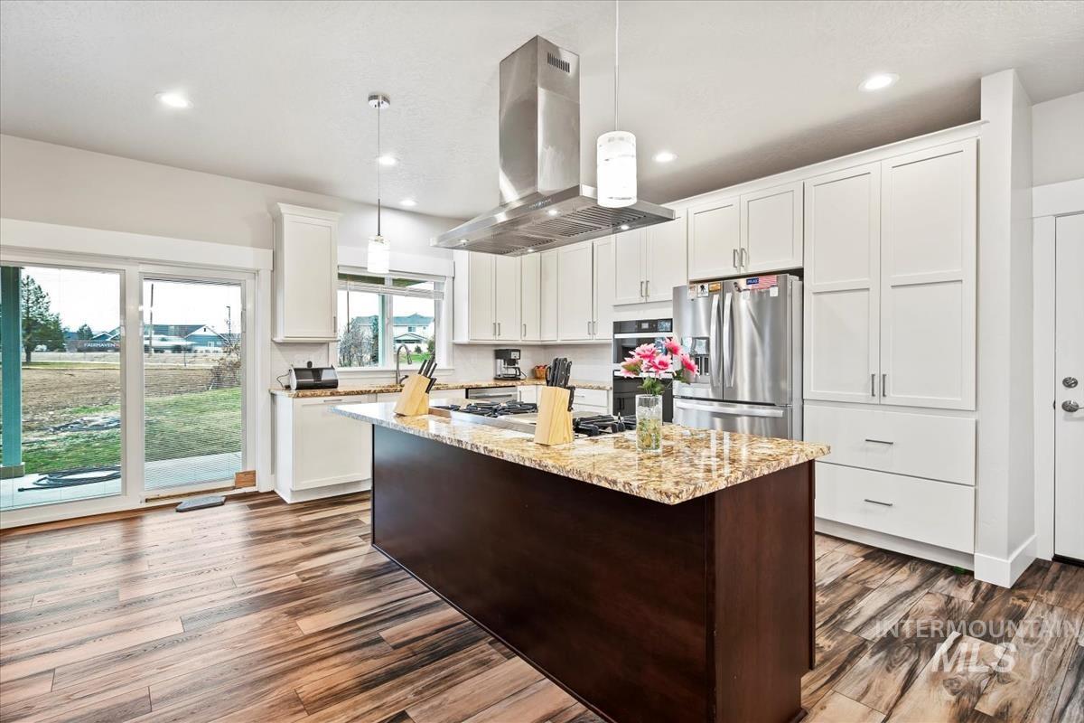 17322 CanAda Road, Nampa, Idaho 83687, 3 Bedrooms, 2 Bathrooms, Residential Income For Sale, Price $980,000,MLS 98972358