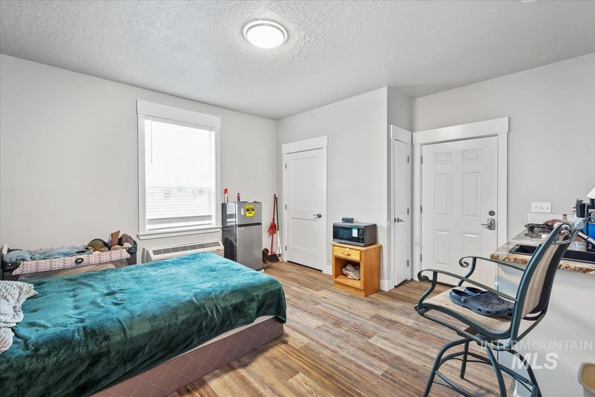 17322 CanAda Road, Nampa, Idaho 83687, 3 Bedrooms, 2 Bathrooms, Residential Income For Sale, Price $980,000,MLS 98972358