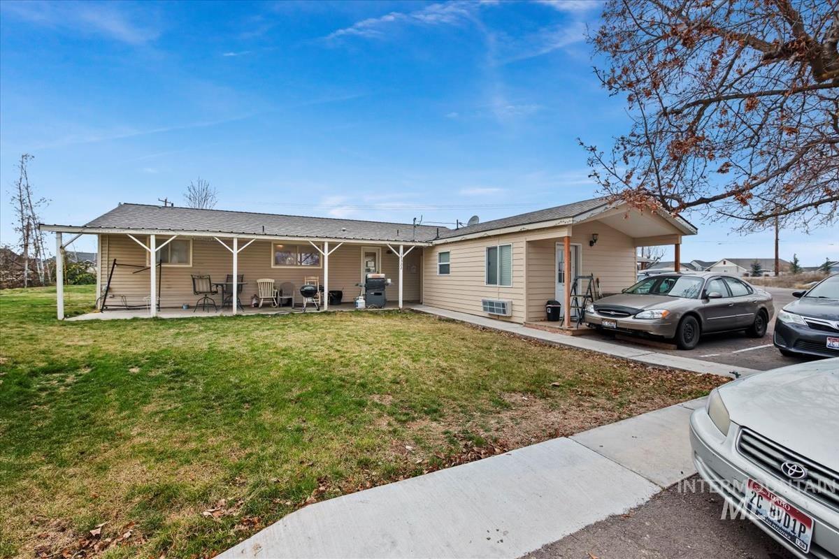 17322 CanAda Road, Nampa, Idaho 83687, 3 Bedrooms, 2 Bathrooms, Residential Income For Sale, Price $980,000,MLS 98972358