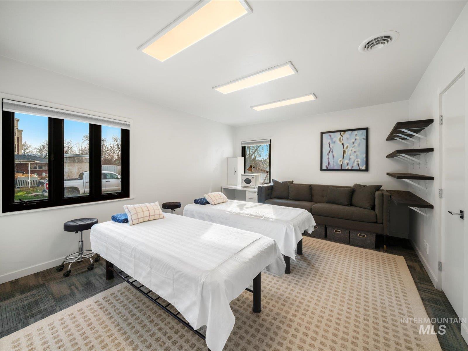 128 S Eagle Rd, Eagle, Idaho 83616, 7 Bedrooms, 2.5 Bathrooms, Residential For Sale, Price $3,800,800,MLS 98972359