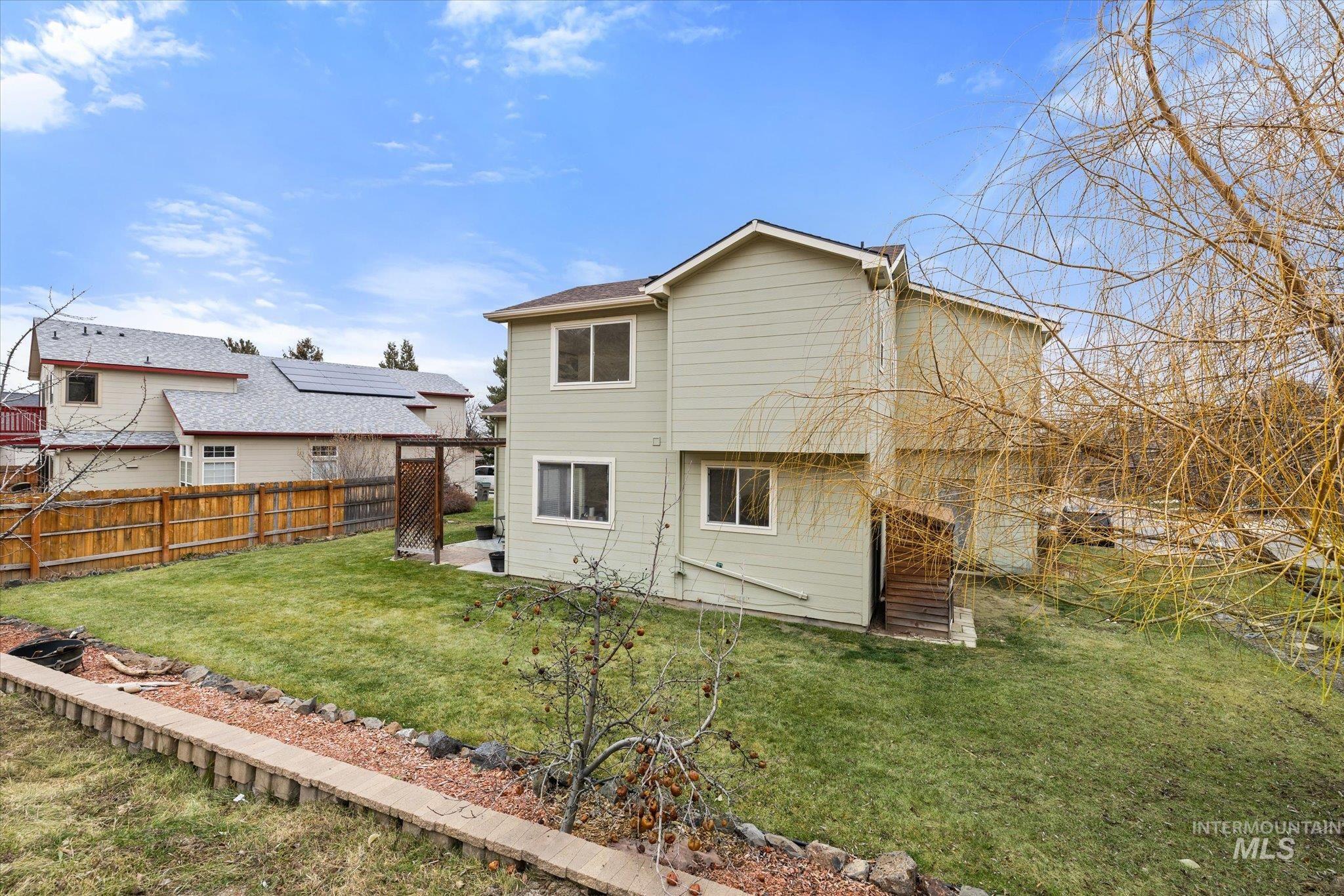 6481 S Lodgepole Pl, Boise, Idaho 83716-7117, 3 Bedrooms, 2.5 Bathrooms, Residential For Sale, Price $525,000,MLS 98972360