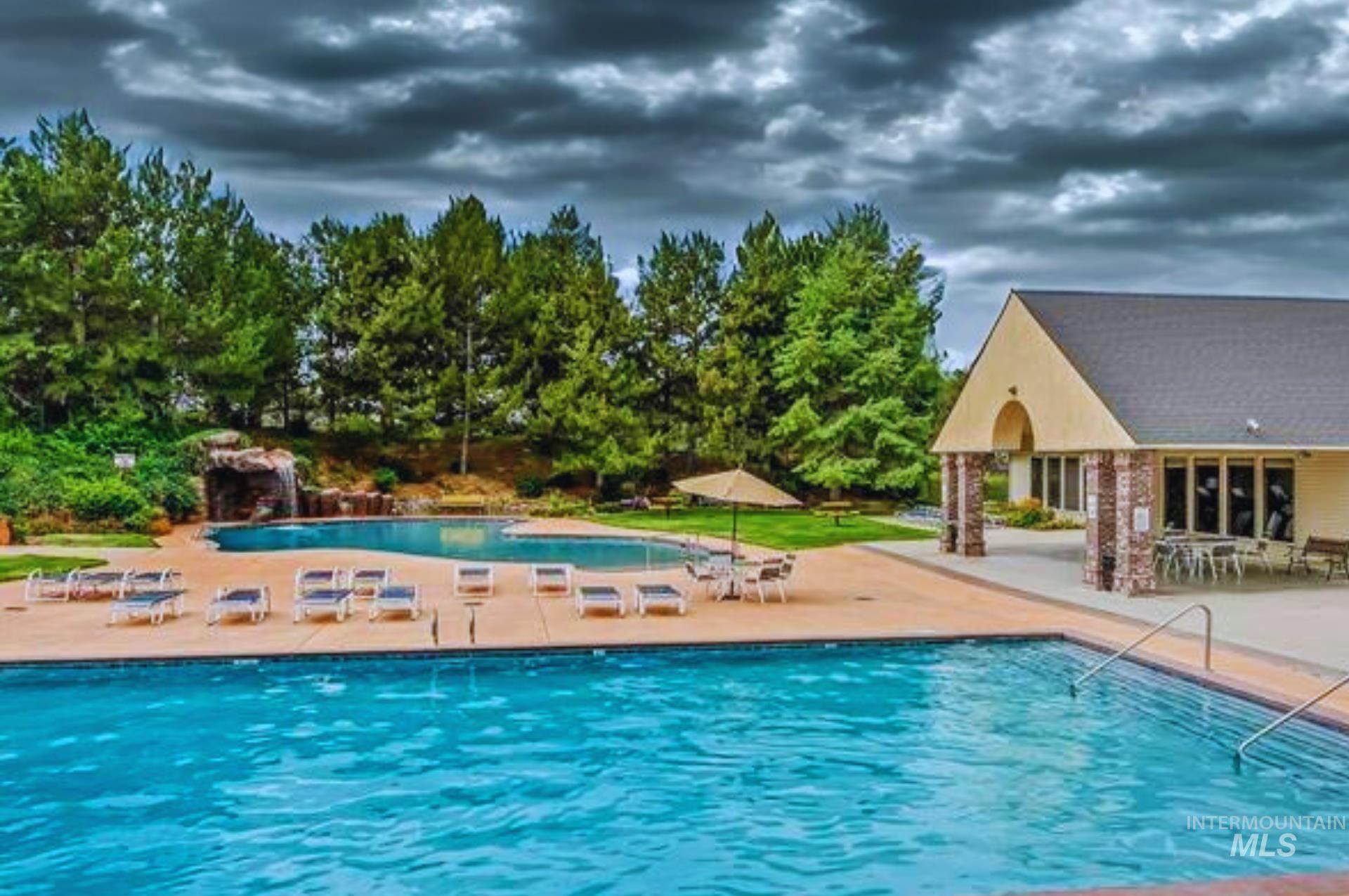 6481 S Lodgepole Pl, Boise, Idaho 83716-7117, 3 Bedrooms, 2.5 Bathrooms, Residential For Sale, Price $525,000,MLS 98972360