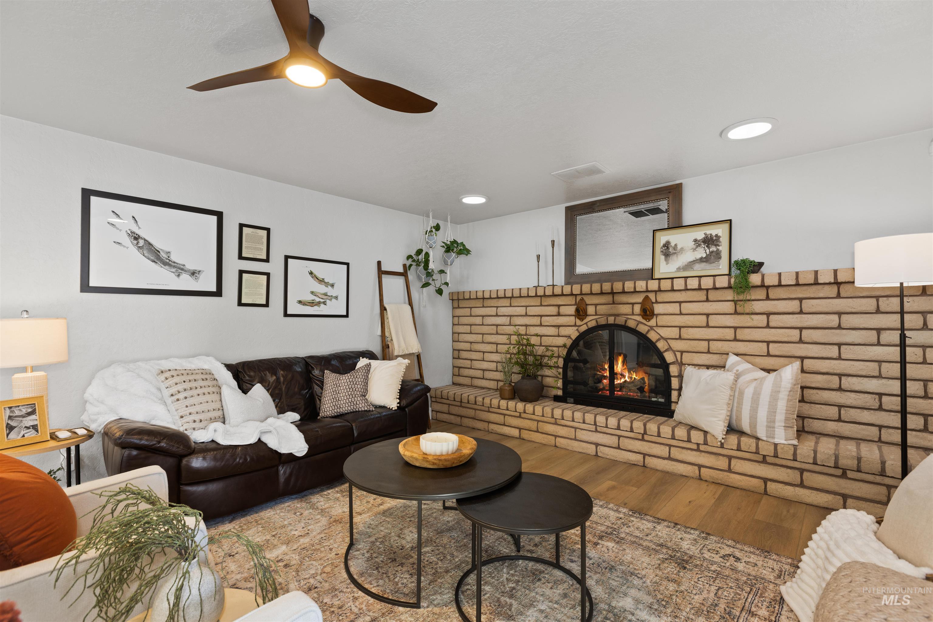 514 W Ross Ln, Caldwell, Idaho 83605, 3 Bedrooms, 2 Bathrooms, Residential For Sale, Price $569,000,MLS 98972363