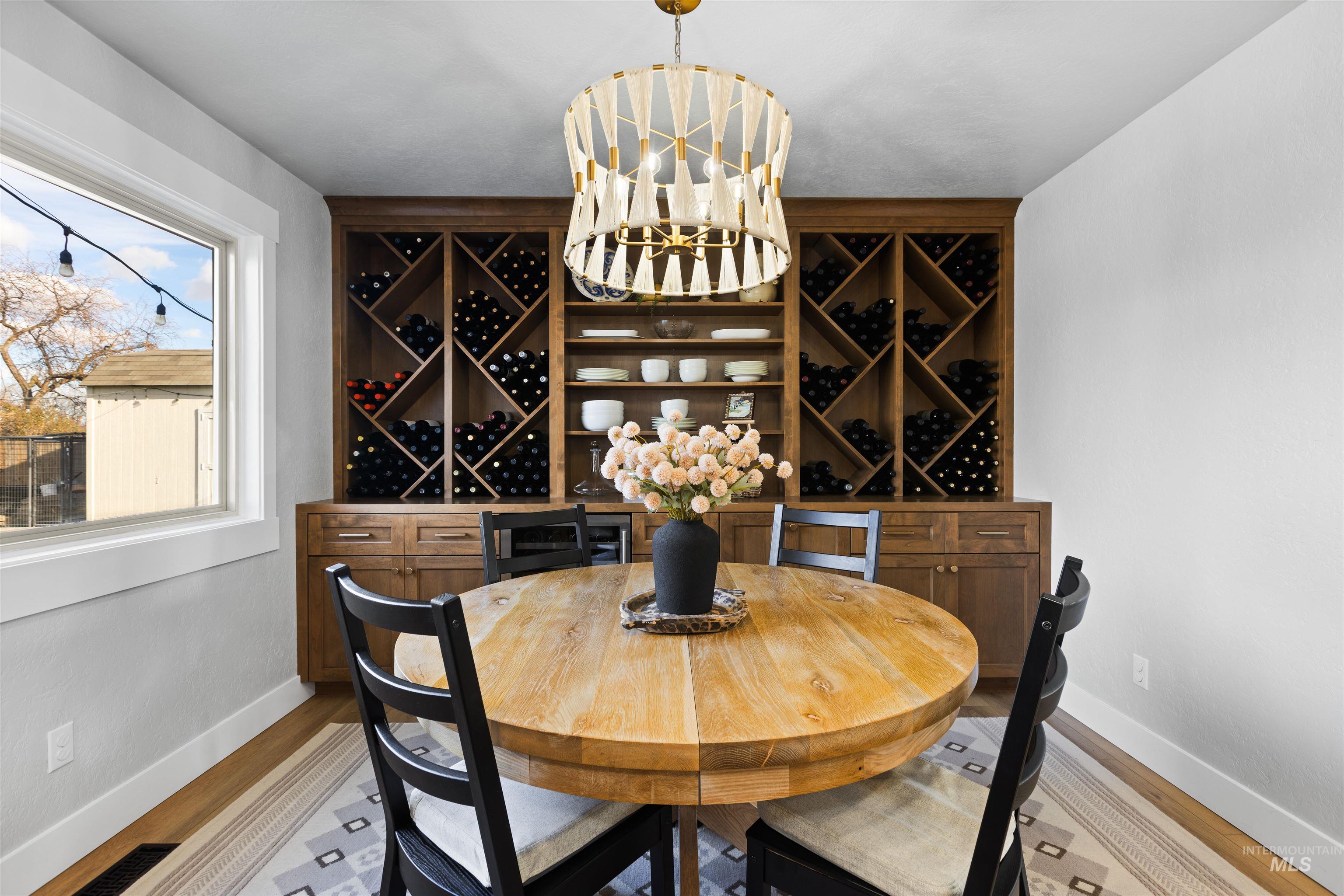 514 W Ross Ln, Caldwell, Idaho 83605, 3 Bedrooms, 2 Bathrooms, Residential For Sale, Price $569,000,MLS 98972363