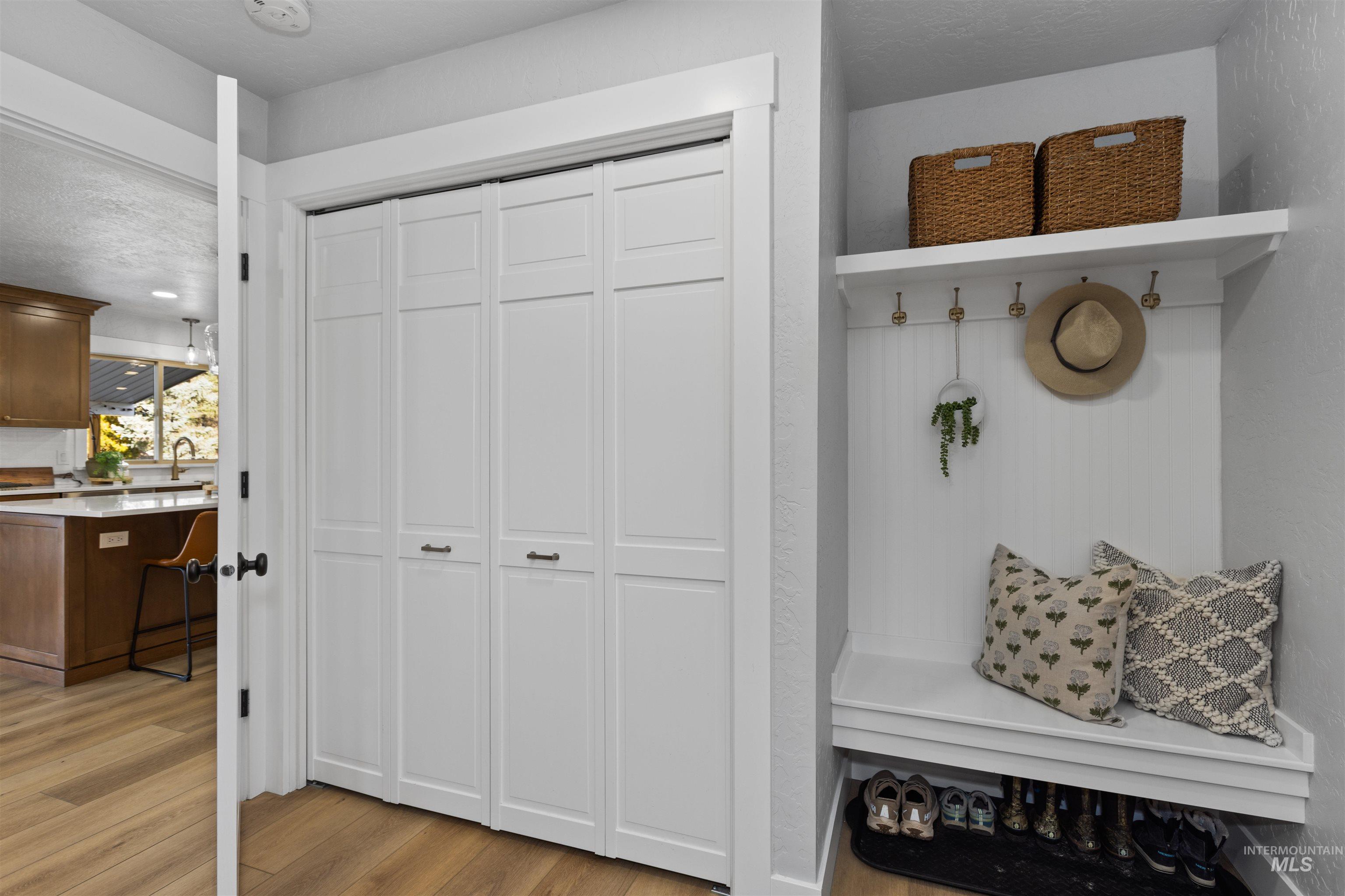 514 W Ross Ln, Caldwell, Idaho 83605, 3 Bedrooms, 2 Bathrooms, Residential For Sale, Price $569,000,MLS 98972363