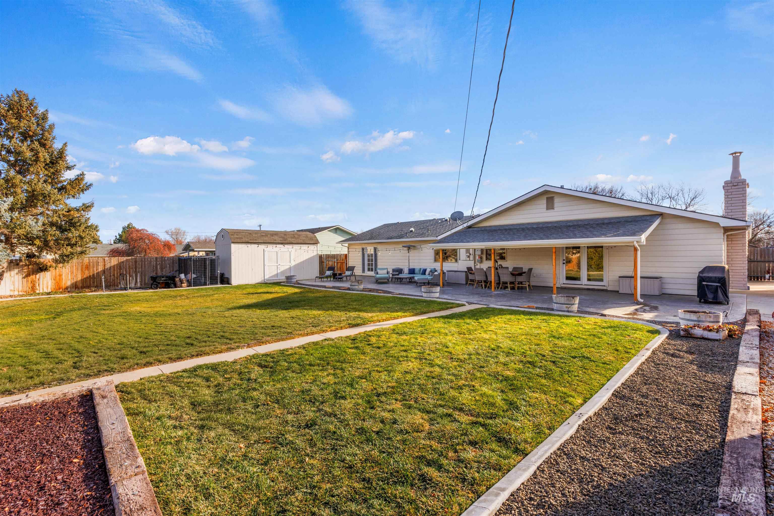 514 W Ross Ln, Caldwell, Idaho 83605, 3 Bedrooms, 2 Bathrooms, Residential For Sale, Price $569,000,MLS 98972363