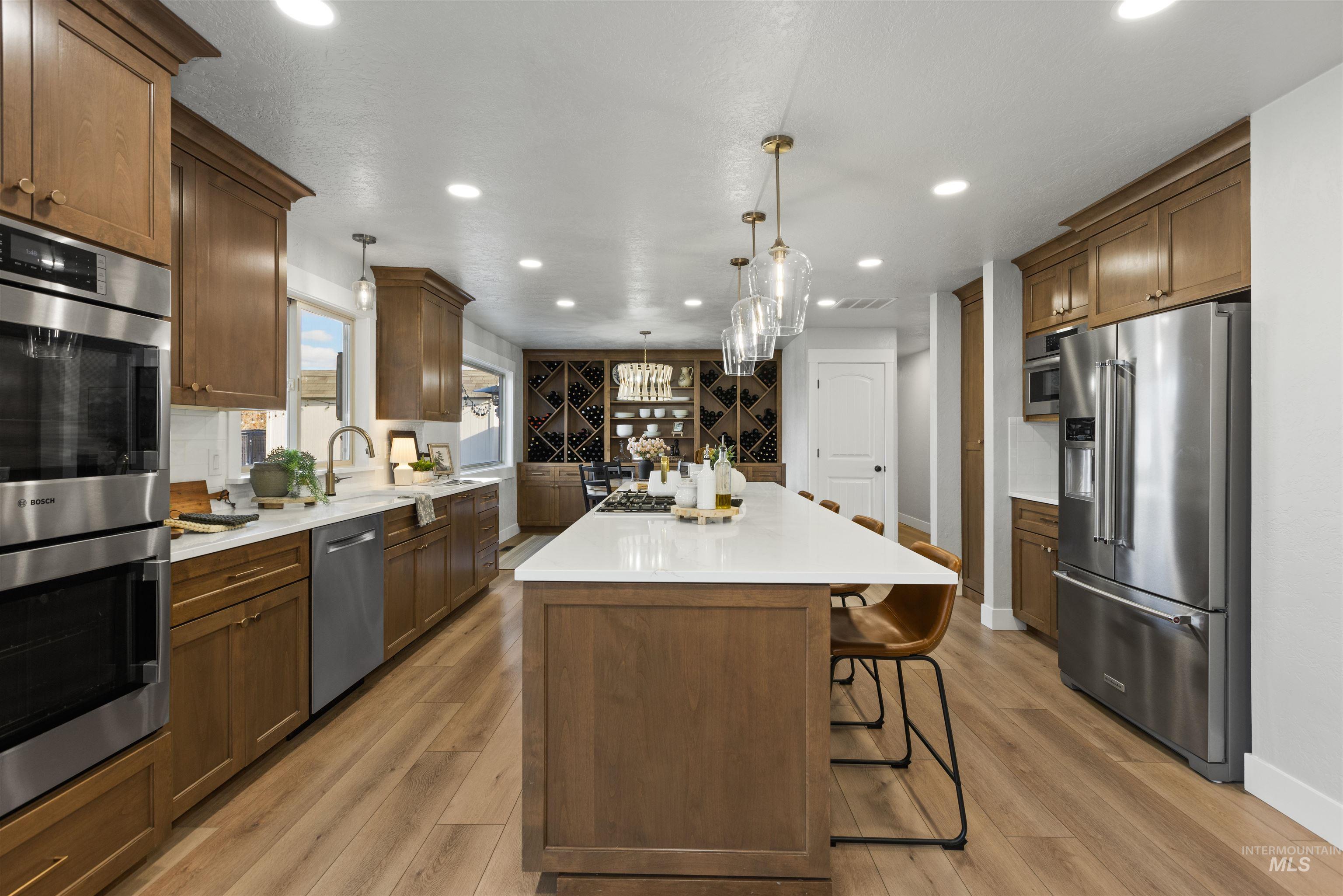 514 W Ross Ln, Caldwell, Idaho 83605, 3 Bedrooms, 2 Bathrooms, Residential For Sale, Price $569,000,MLS 98972363