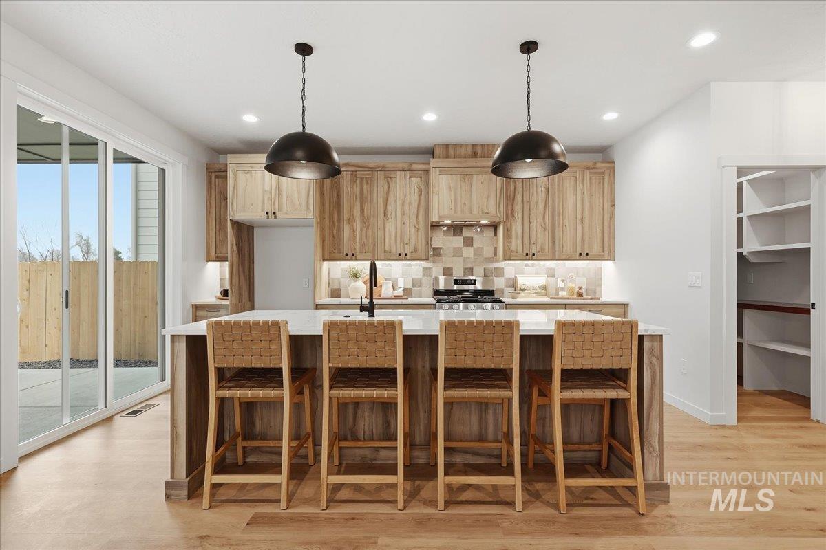 9631 W Kate Dr, Boise, Idaho 83714, 3 Bedrooms, 2.5 Bathrooms, Residential For Sale, Price $554,900,MLS 98972364