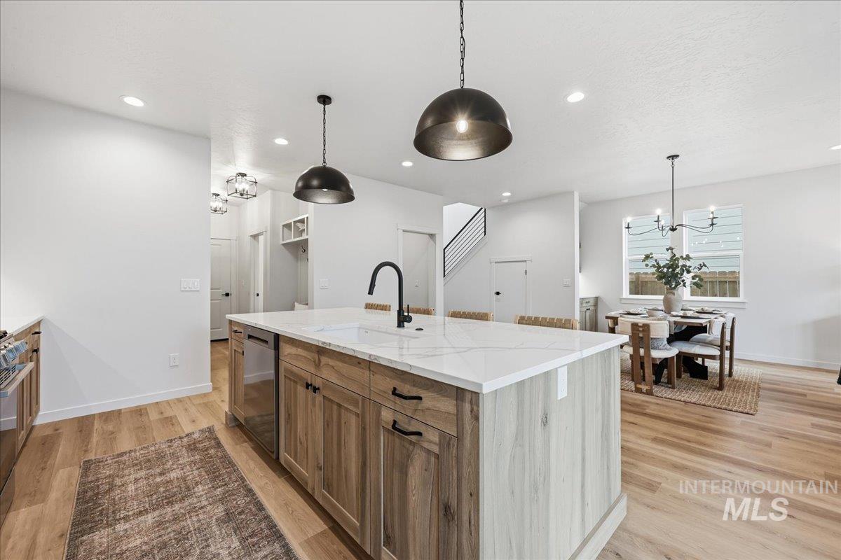 9631 W Kate Dr, Boise, Idaho 83714, 3 Bedrooms, 2.5 Bathrooms, Residential For Sale, Price $554,900,MLS 98972364