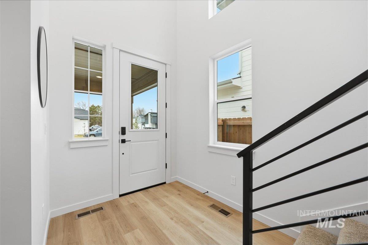 9631 W Kate Dr, Boise, Idaho 83714, 3 Bedrooms, 2.5 Bathrooms, Residential For Sale, Price $554,900,MLS 98972364