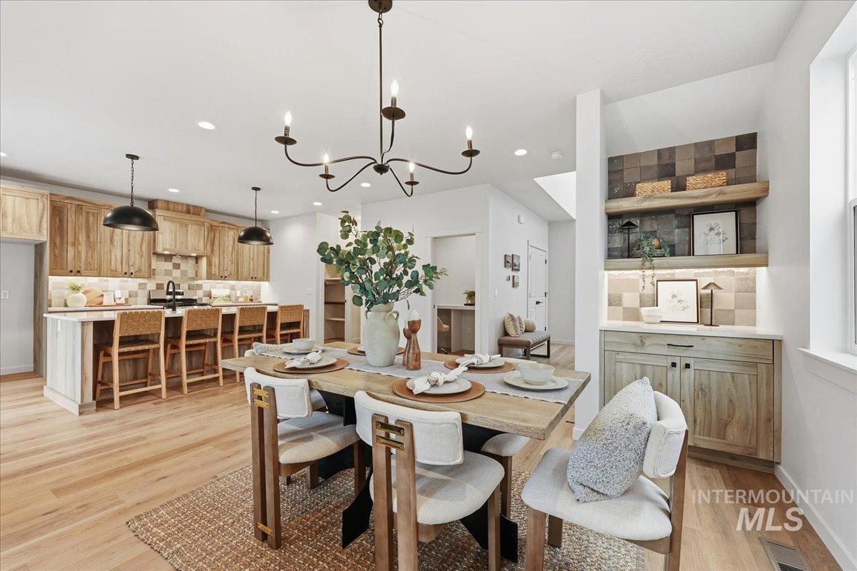 9631 W Kate Dr, Boise, Idaho 83714, 3 Bedrooms, 2.5 Bathrooms, Residential For Sale, Price $554,900,MLS 98972364