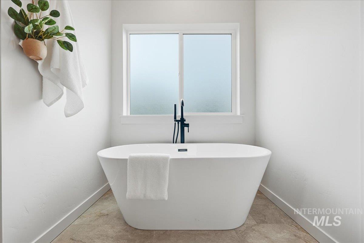 9631 W Kate Dr, Boise, Idaho 83714, 3 Bedrooms, 2.5 Bathrooms, Residential For Sale, Price $554,900,MLS 98972364