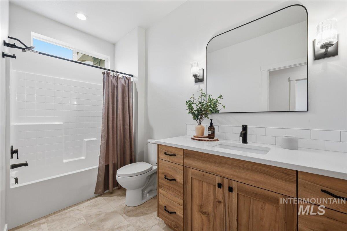 9631 W Kate Dr, Boise, Idaho 83714, 3 Bedrooms, 2.5 Bathrooms, Residential For Sale, Price $554,900,MLS 98972364