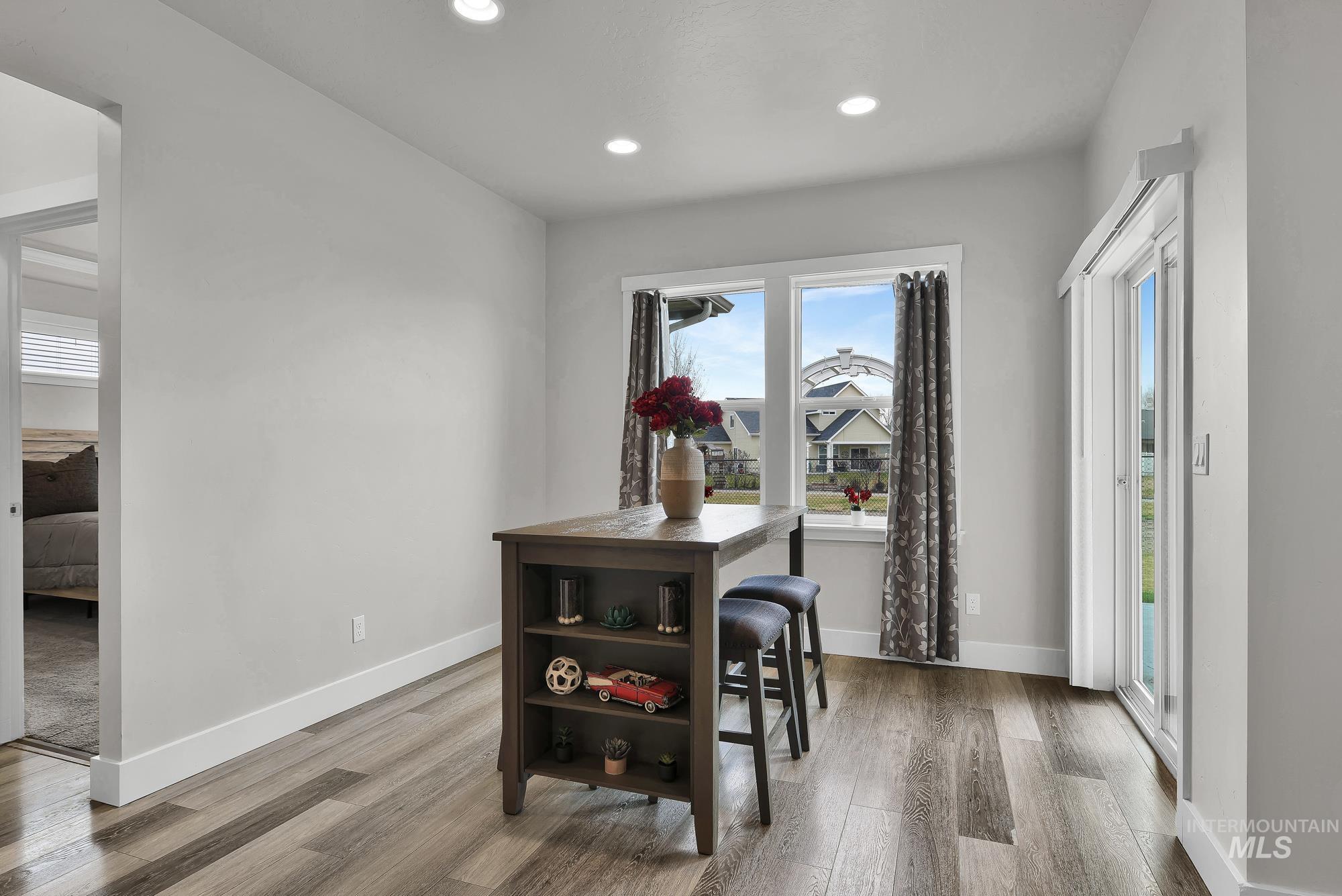 10350 Ryan Peak Dr, Nampa, Idaho 83687-8138, 3 Bedrooms, 2 Bathrooms, Residential For Sale, Price $448,888,MLS 98972366