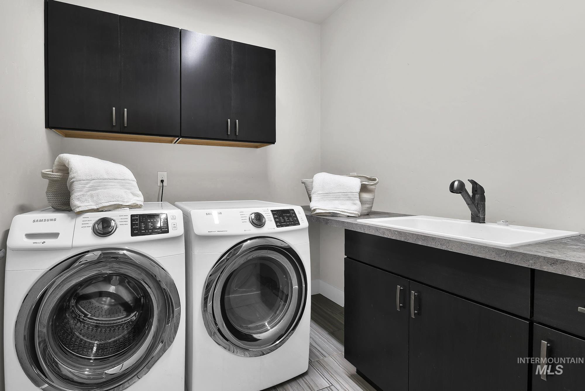 10350 Ryan Peak Dr, Nampa, Idaho 83687-8138, 3 Bedrooms, 2 Bathrooms, Residential For Sale, Price $448,888,MLS 98972366