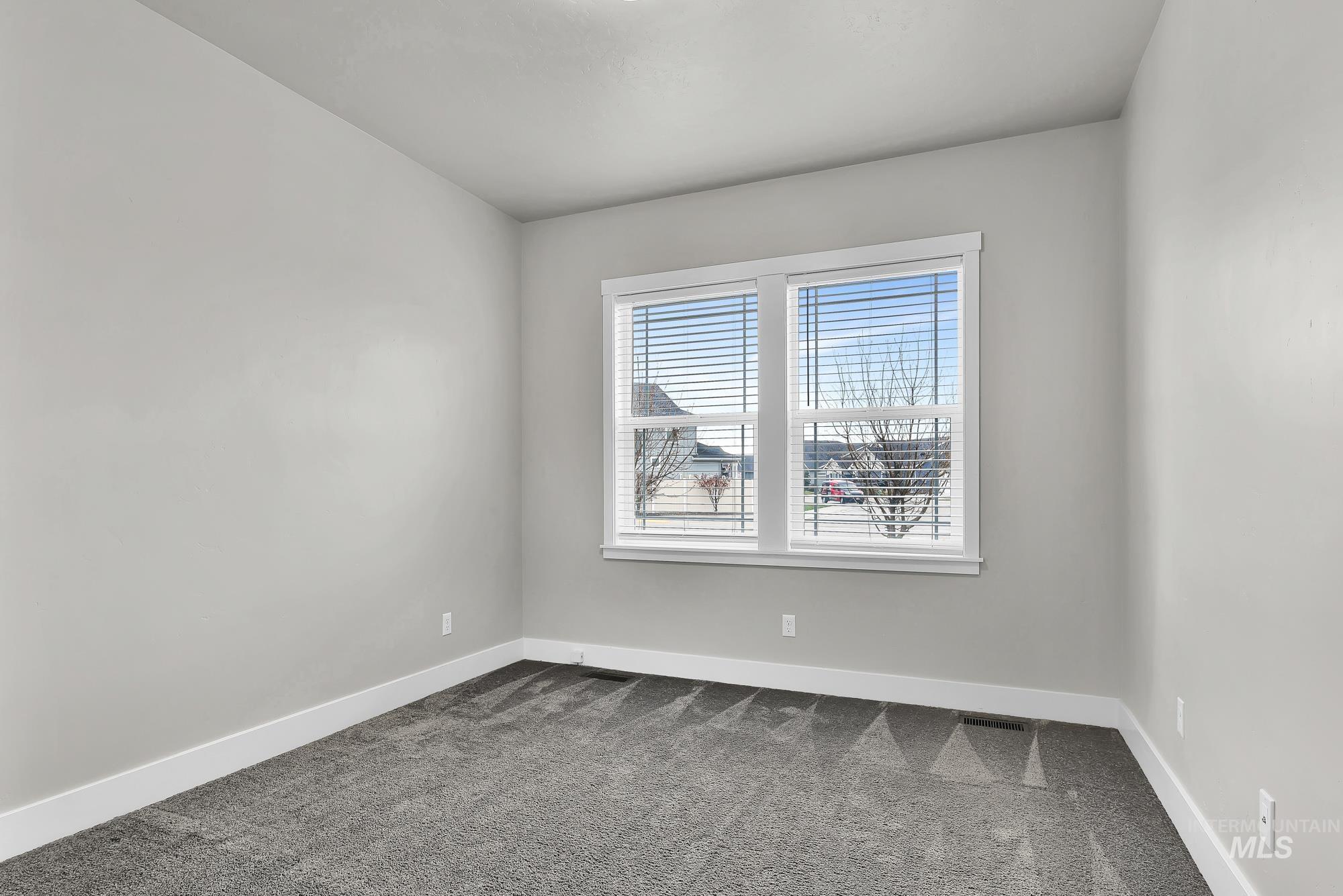 10350 Ryan Peak Dr, Nampa, Idaho 83687-8138, 3 Bedrooms, 2 Bathrooms, Residential For Sale, Price $448,888,MLS 98972366