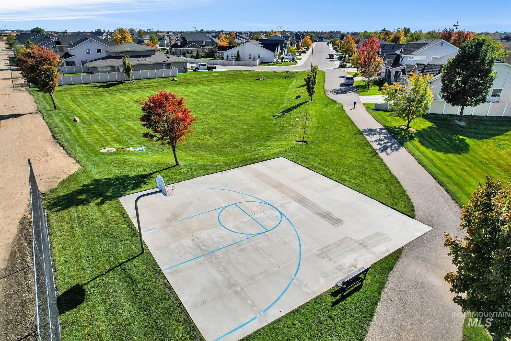 10350 Ryan Peak Dr, Nampa, Idaho 83687-8138, 3 Bedrooms, 2 Bathrooms, Residential For Sale, Price $448,888,MLS 98972366