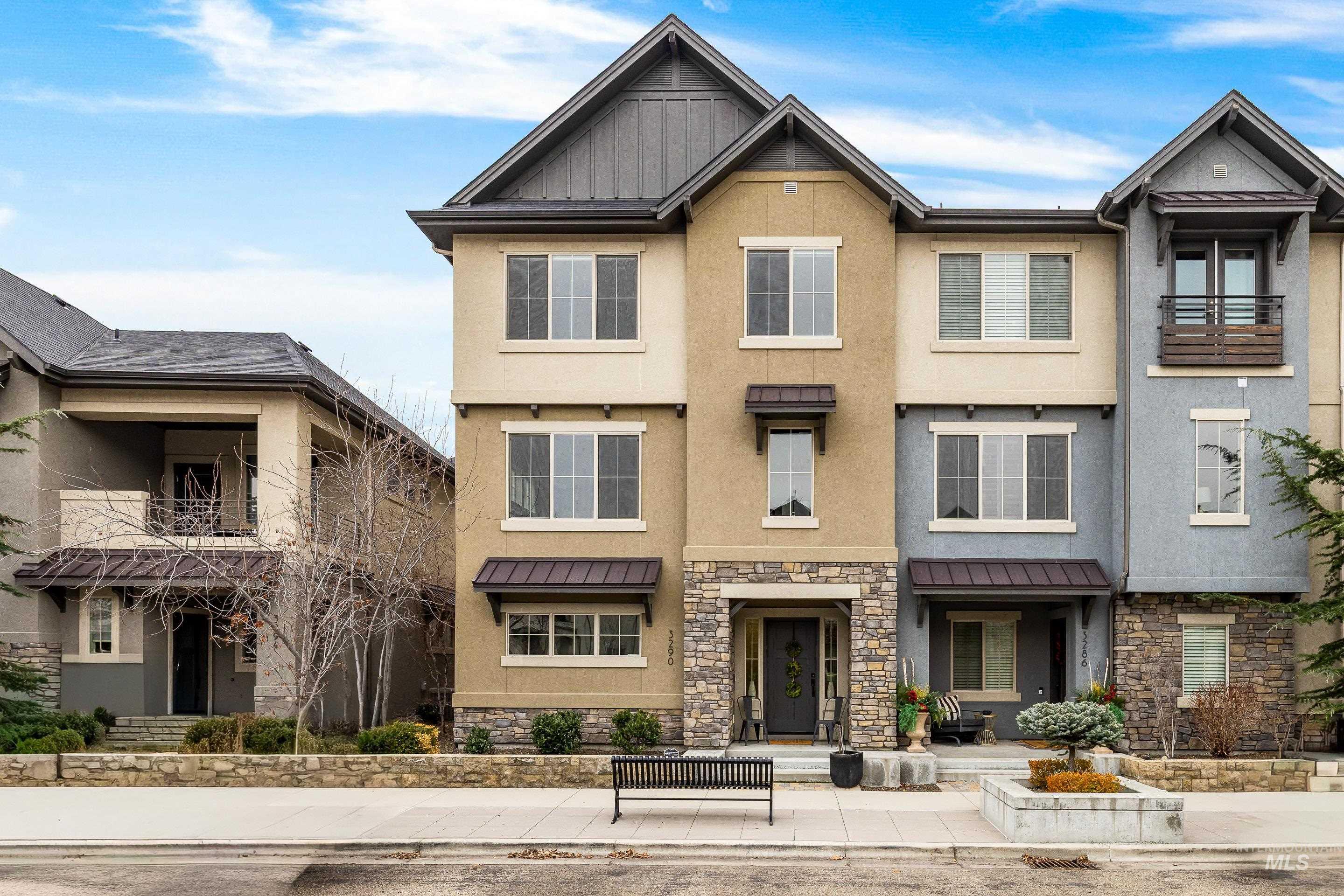 3290 E Thoroughbred Lane, Boise, Idaho 83716, 3 Bedrooms, 2.5 Bathrooms, Residential For Sale, Price $665,000,MLS 98972367