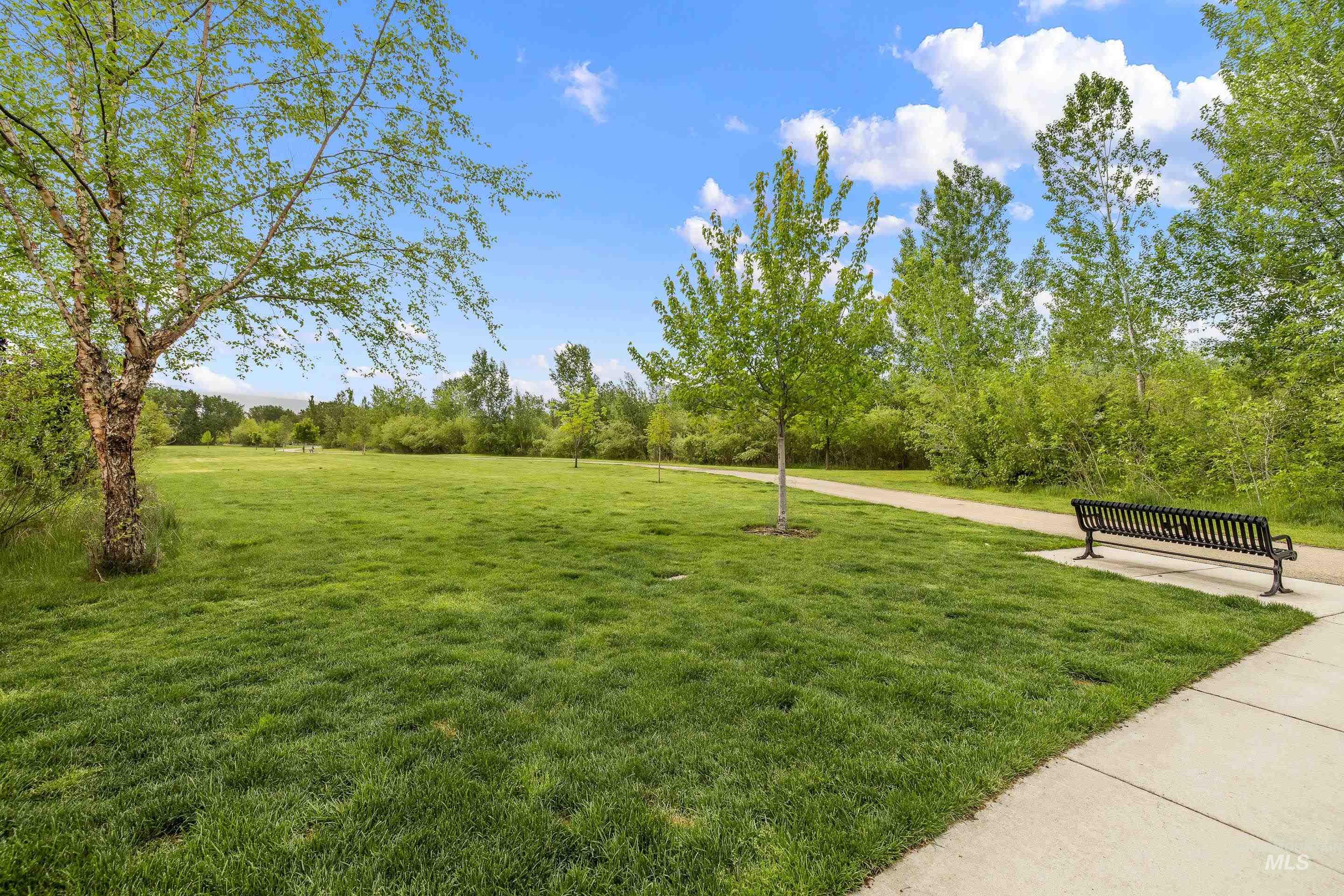 3290 E Thoroughbred Lane, Boise, Idaho 83716, 3 Bedrooms, 2.5 Bathrooms, Residential For Sale, Price $665,000,MLS 98972367