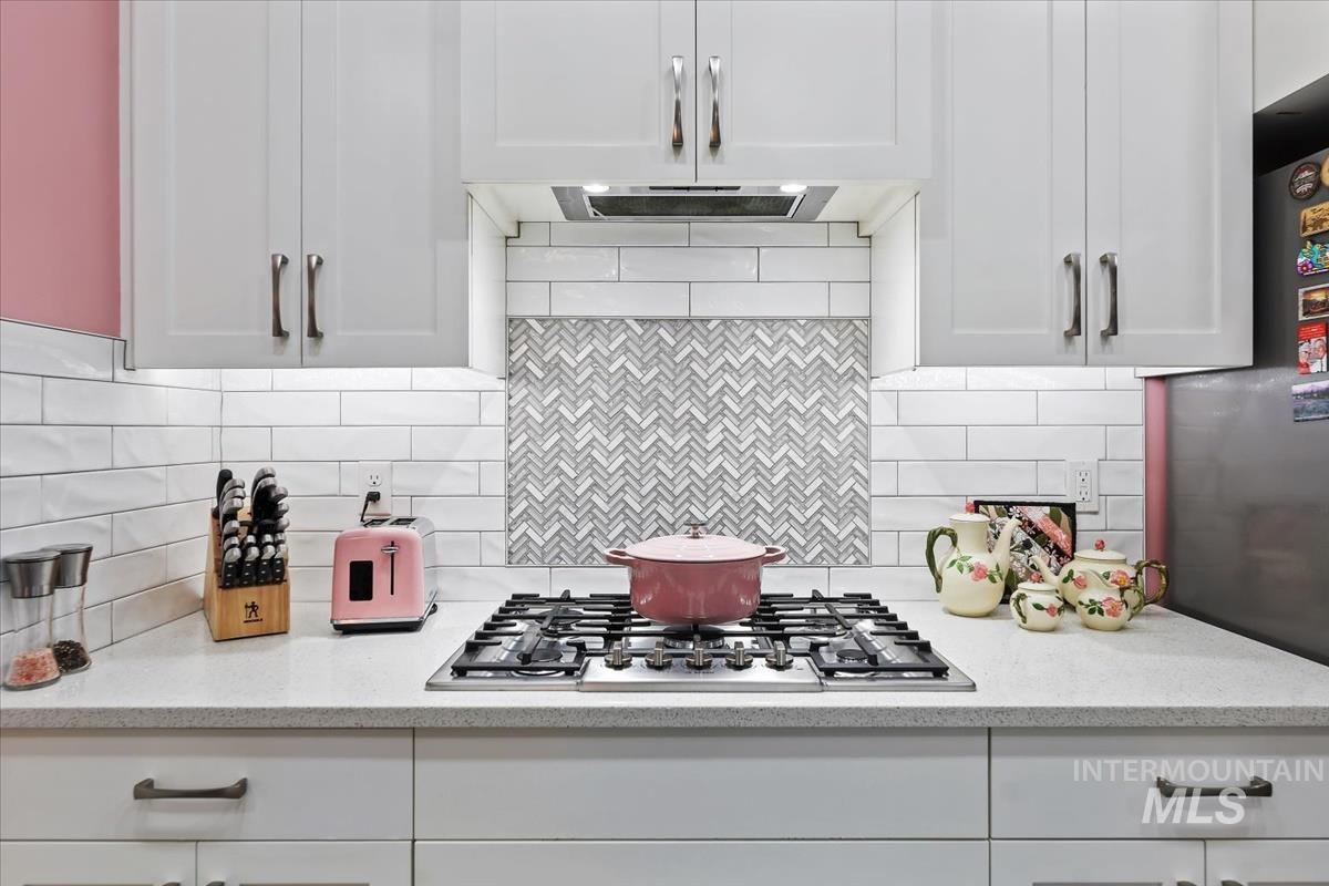 189 S Devon Ave., Star, Idaho 83669, 3 Bedrooms, 2 Bathrooms, Residential For Sale, Price $570,000,MLS 98972368