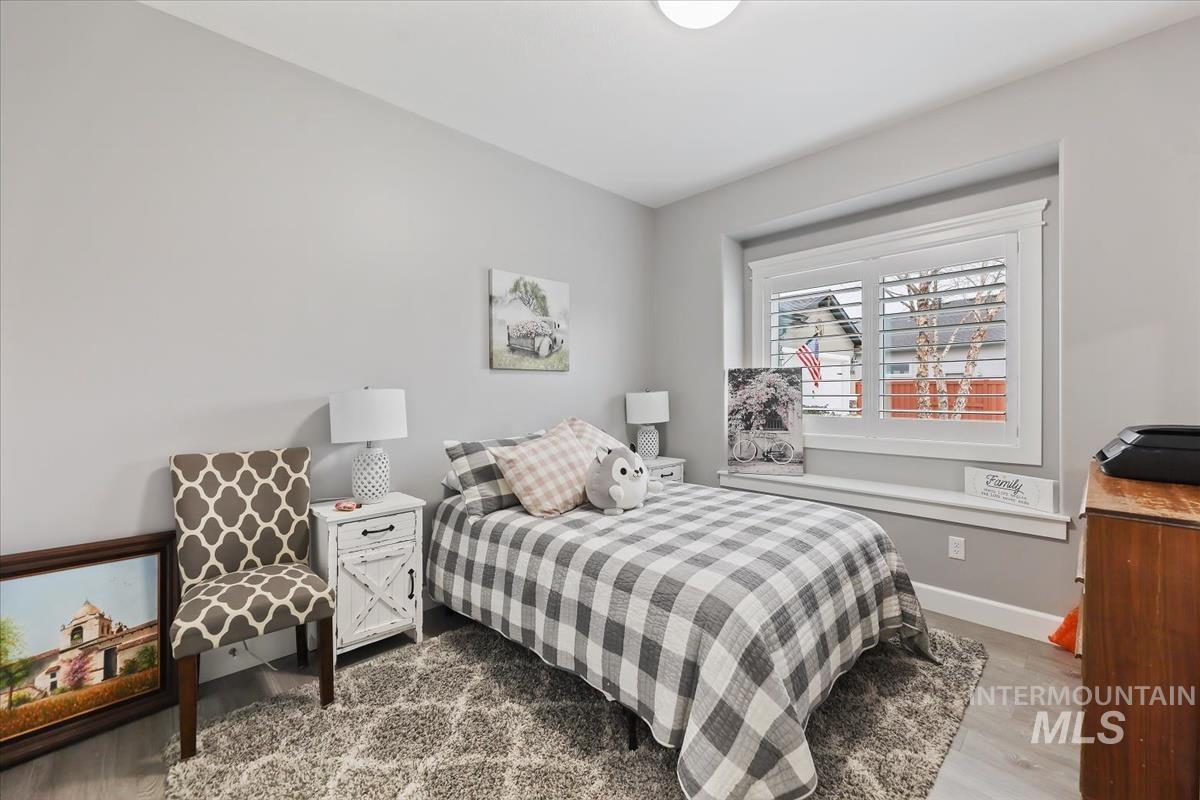 189 S Devon Ave., Star, Idaho 83669, 3 Bedrooms, 2 Bathrooms, Residential For Sale, Price $570,000,MLS 98972368