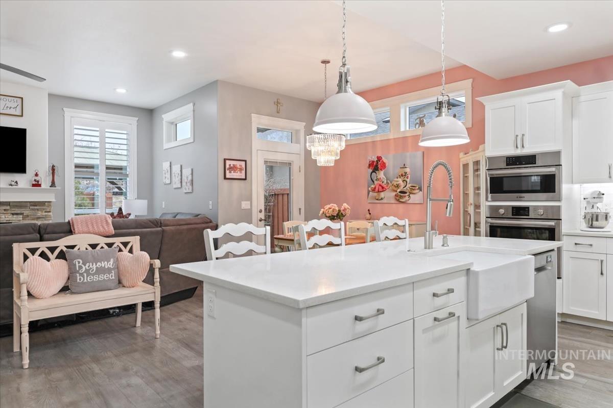 189 S Devon Ave., Star, Idaho 83669, 3 Bedrooms, 2 Bathrooms, Residential For Sale, Price $570,000,MLS 98972368