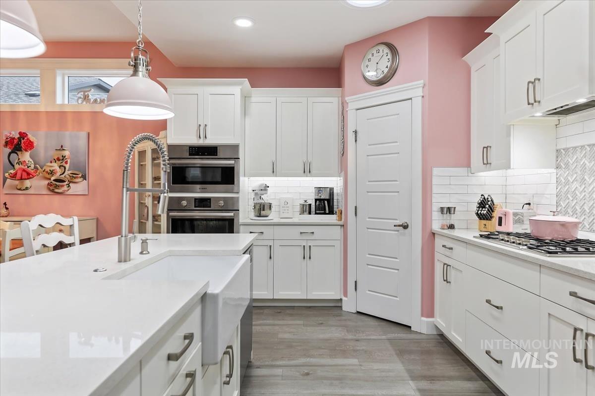 189 S Devon Ave., Star, Idaho 83669, 3 Bedrooms, 2 Bathrooms, Residential For Sale, Price $570,000,MLS 98972368