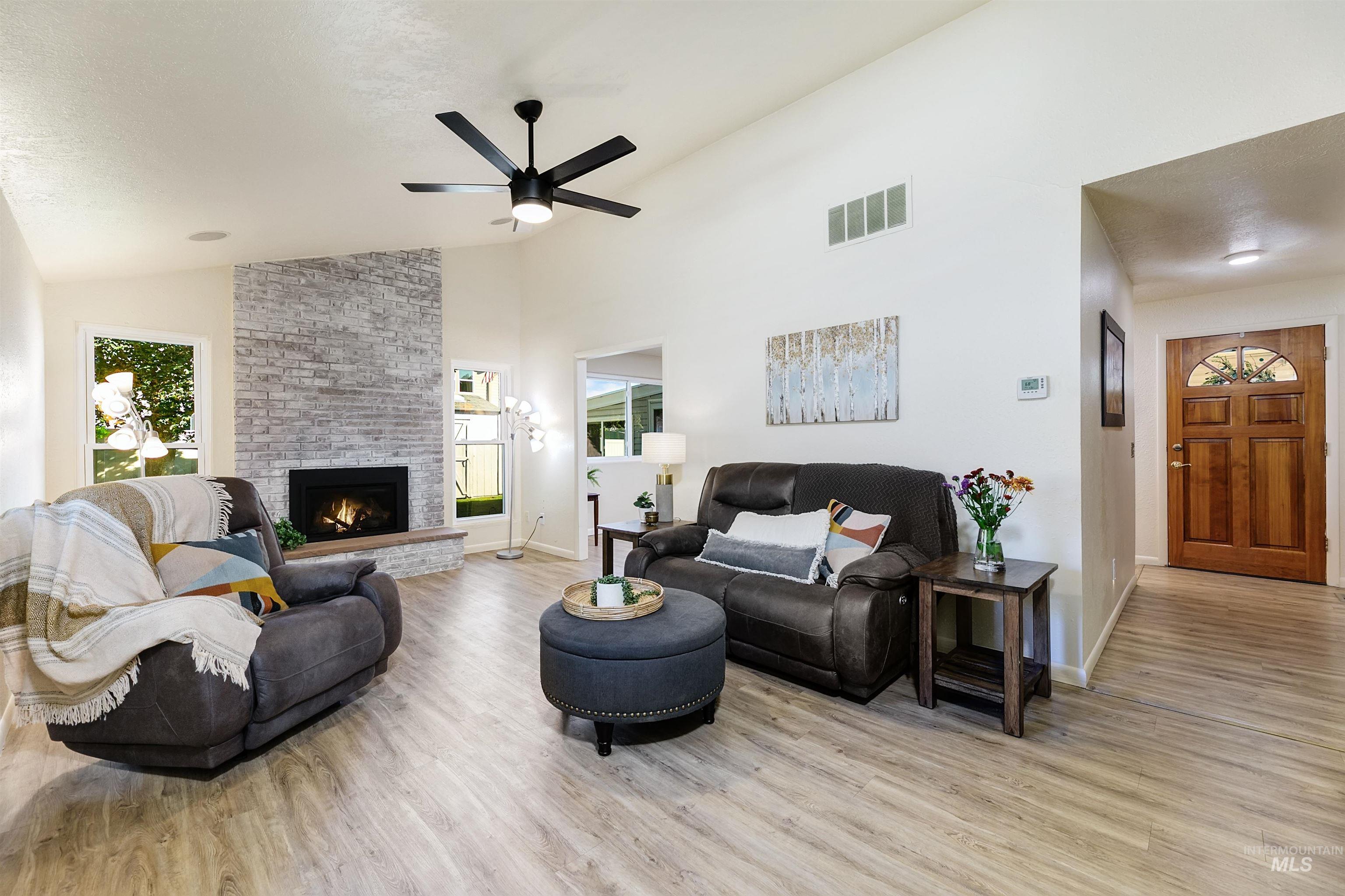 2248 E Sadie Dr, Eagle, Idaho 83616, 3 Bedrooms, 2 Bathrooms, Residential For Sale, Price $515,000,MLS 98972371