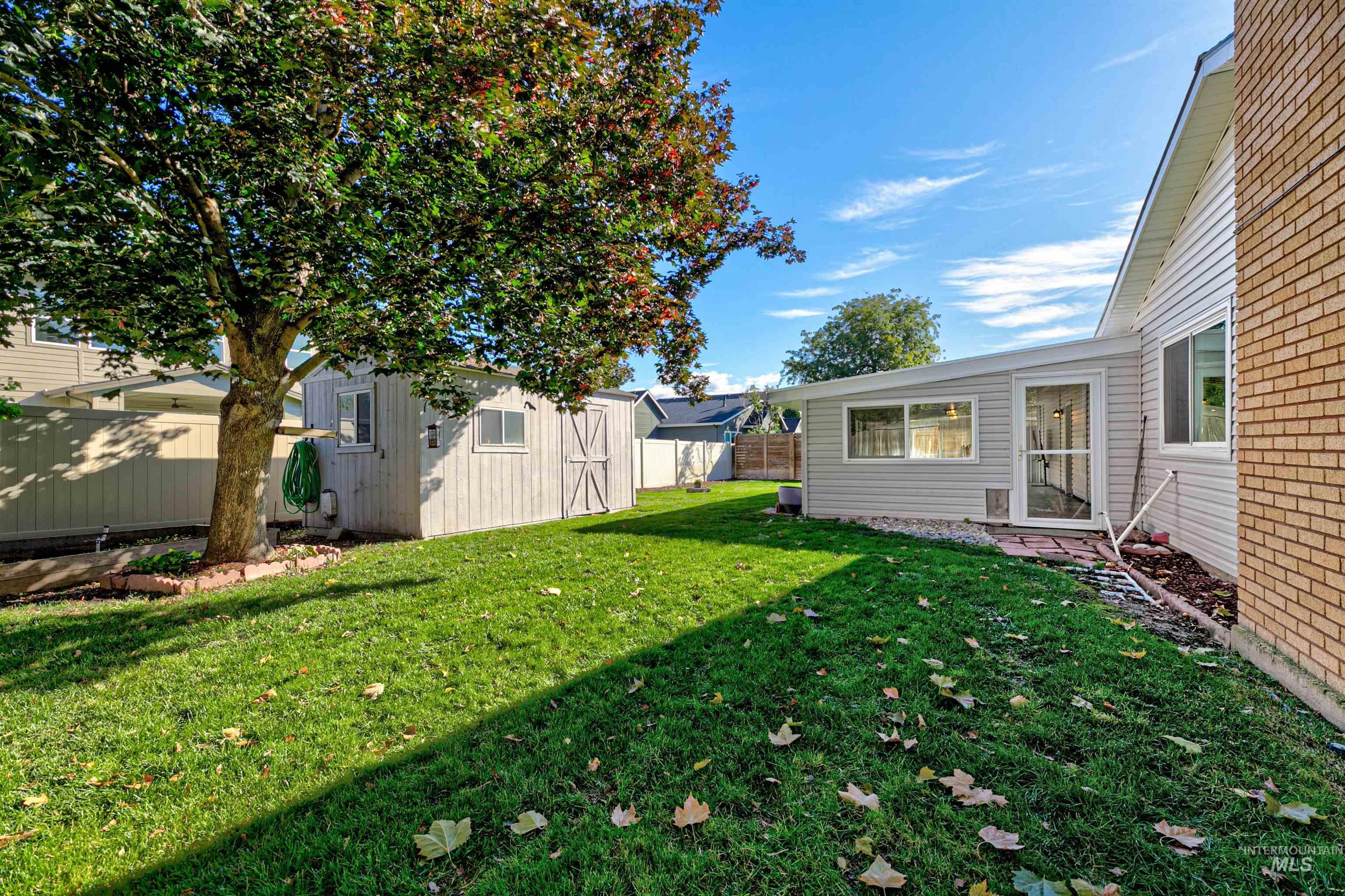 2248 E Sadie Dr, Eagle, Idaho 83616, 3 Bedrooms, 2 Bathrooms, Residential For Sale, Price $515,000,MLS 98972371