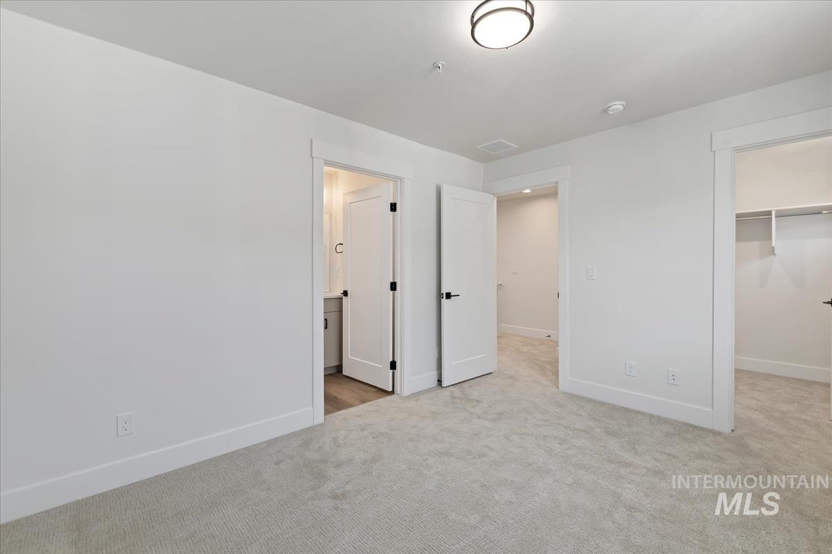 1709 S Rock View Ln, Boise, Idaho 83705, 3 Bedrooms, 3.5 Bathrooms, Residential For Sale, Price $496,880,MLS 98972372