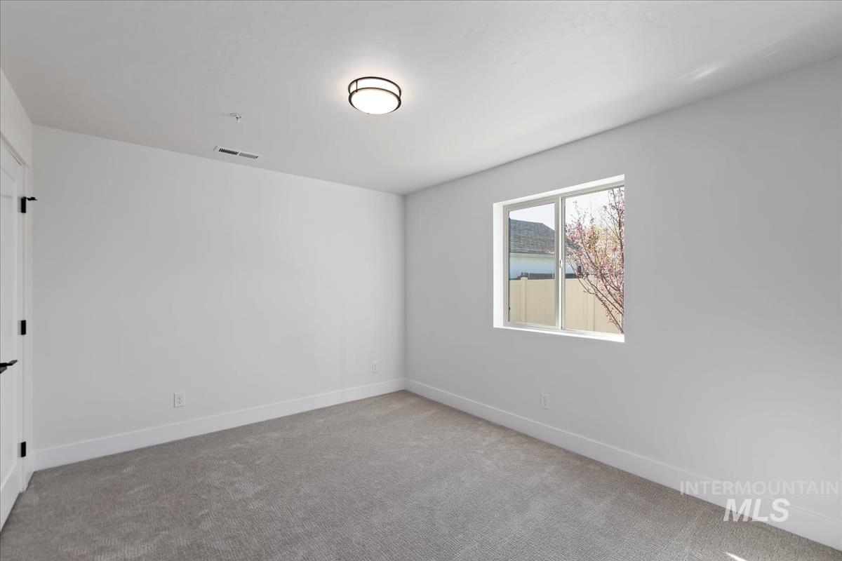 1709 S Rock View Ln, Boise, Idaho 83705, 3 Bedrooms, 3.5 Bathrooms, Residential For Sale, Price $496,880,MLS 98972372