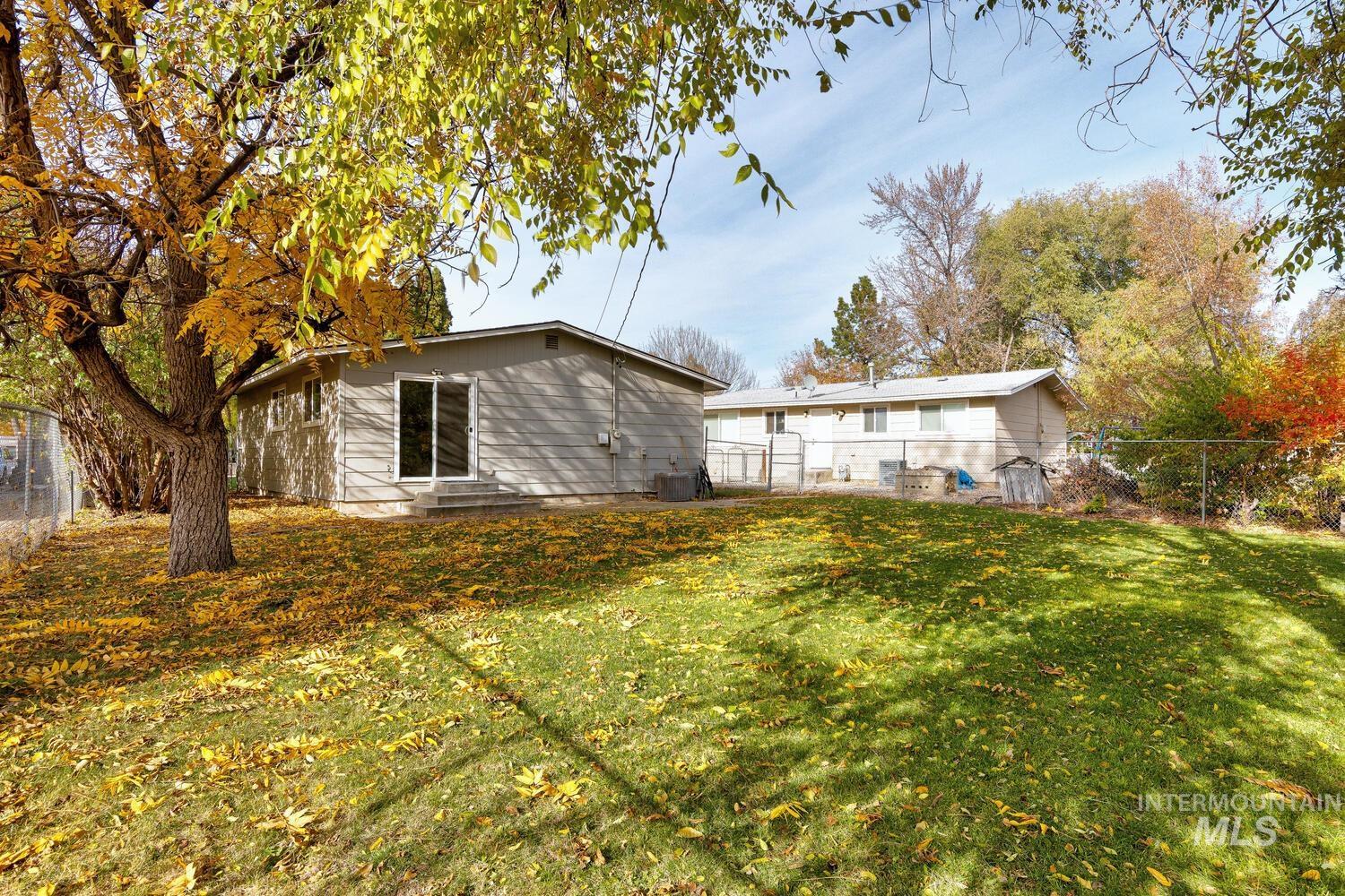 390 N. Cleveland, Kuna, Idaho 83634, 3 Bedrooms, 1 Bathroom, Residential For Sale, Price $335,000,MLS 98972373