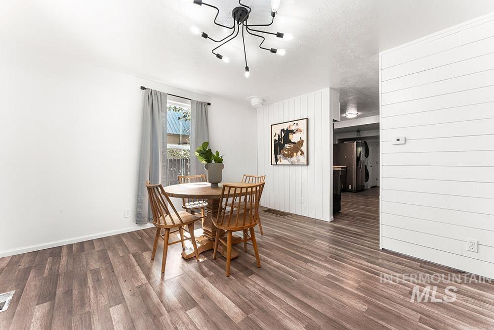 219 14th Ave N, Nampa, Idaho 83687, 2 Bedrooms, 1 Bathroom, Residential For Sale, Price $287,900,MLS 98972374