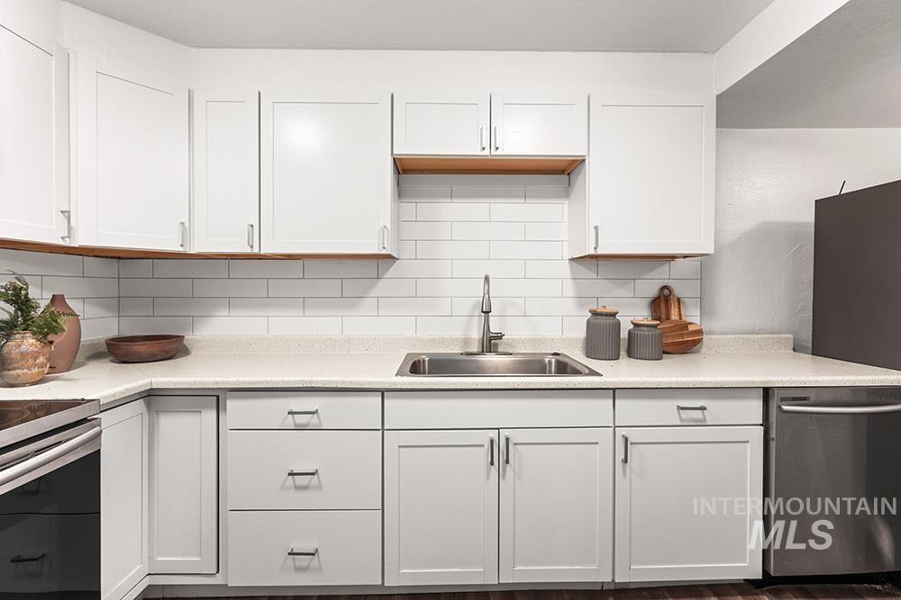 219 14th Ave N, Nampa, Idaho 83687, 2 Bedrooms, 1 Bathroom, Residential For Sale, Price $287,900,MLS 98972374