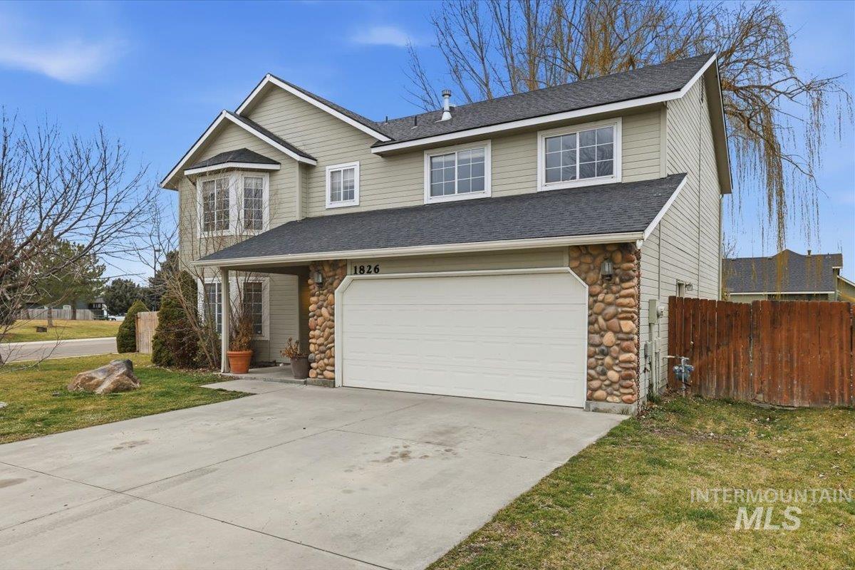 1826 W Camelot Dr, Nampa, Idaho 83651, 5 Bedrooms, 2.5 Bathrooms, Residential For Sale, Price $395,000,MLS 98972376