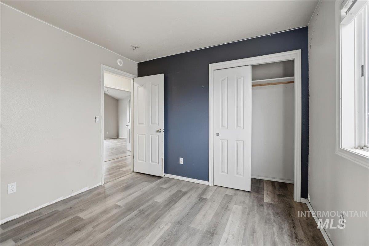 1826 W Camelot Dr, Nampa, Idaho 83651, 5 Bedrooms, 2.5 Bathrooms, Residential For Sale, Price $395,000,MLS 98972376