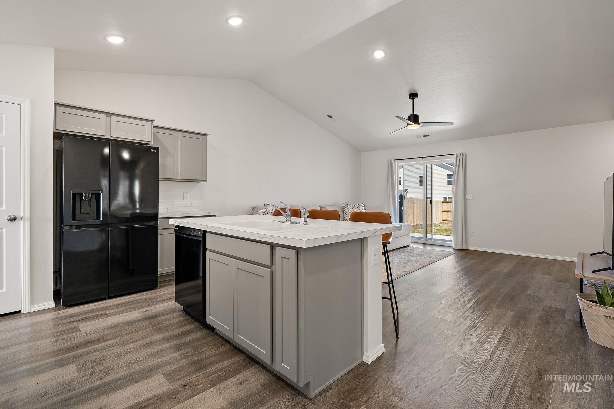 13556 Pierce Ct, Caldwell, Idaho 83607, 3 Bedrooms, 2 Bathrooms, Residential For Sale, Price $374,990,MLS 98972377